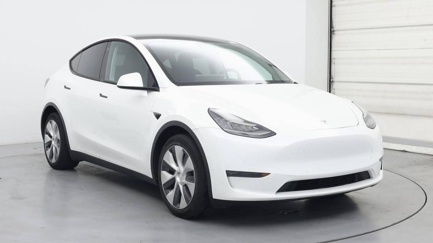 TESLA MODEL Y 2020 5YJYGDEEXLF035256 image